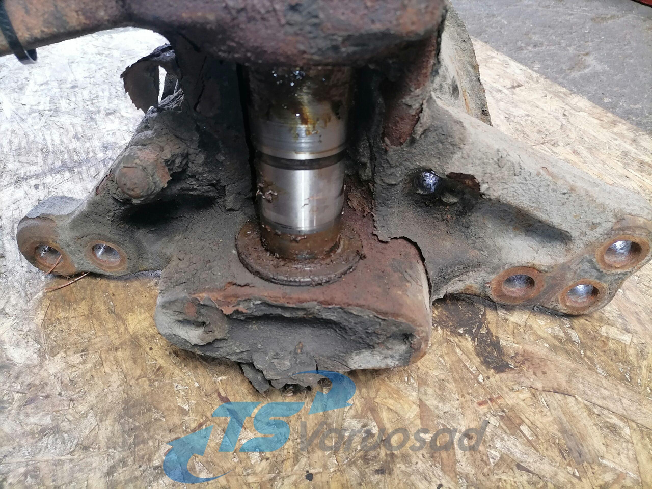 Scania Steering knuckle 1895928 - Osovina i dijelovi za Kamion: slika Scania Steering knuckle 1895928 - Osovina i dijelovi za Kamion Scania Steering knuckle 1895928 - Osovina i dijelovi za Kamion: slika Scania Steering knuckle 1895928 - Osovina i dijelovi za Kamion