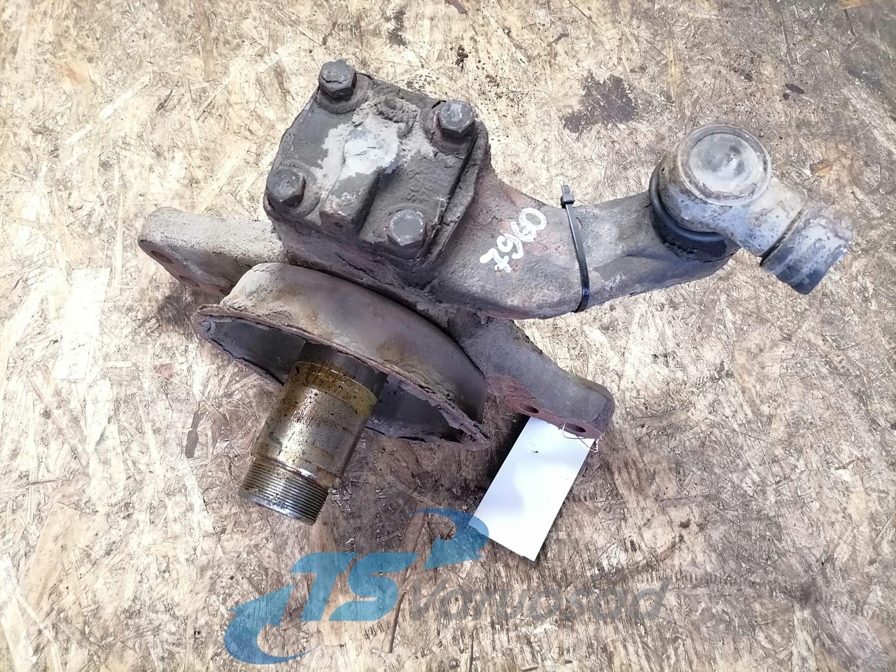 Scania Steering knuckle 1895928 - Osovina i dijelovi za Kamion: slika Scania Steering knuckle 1895928 - Osovina i dijelovi za Kamion Scania Steering knuckle 1895928 - Osovina i dijelovi za Kamion: slika Scania Steering knuckle 1895928 - Osovina i dijelovi za Kamion