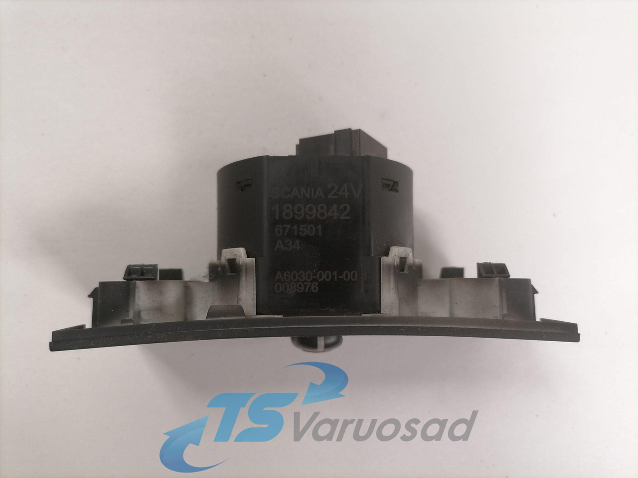 Scania Switch 1899842 - Kabina za Kamion: slika  Scania Switch 1899842 - Kabina za Kamion Scania Switch 1899842 - Kabina za Kamion: slika  Scania Switch 1899842 - Kabina za Kamion