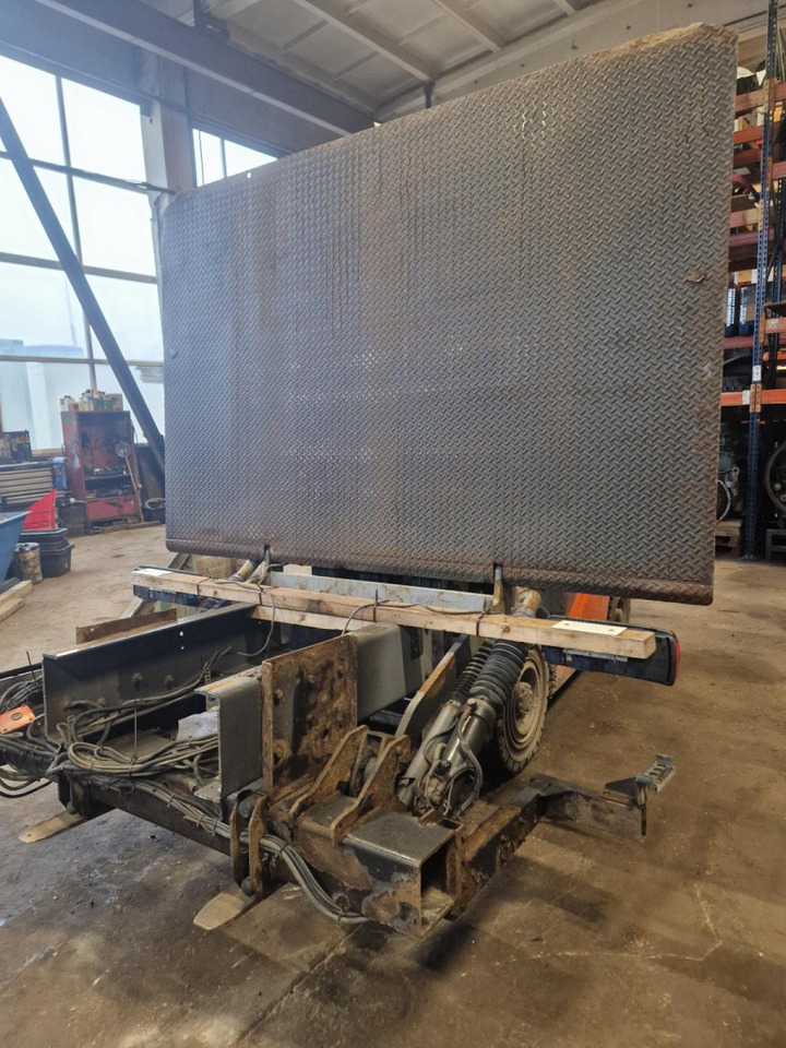 Scania Tagaluuktõstuk, DHOLLANDIA DH-LM35 - Univerzalni dio za Kamion: slika Scania Tagaluuktõstuk, DHOLLANDIA DH-LM35 - Univerzalni dio za Kamion Scania Tagaluuktõstuk, DHOLLANDIA DH-LM35 - Univerzalni dio za Kamion: slika Scania Tagaluuktõstuk, DHOLLANDIA DH-LM35 - Univerzalni dio za Kamion