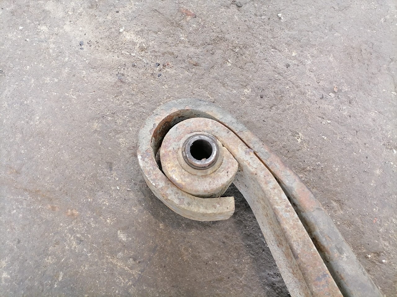 Scania Vedrupakk, vasak 1425509 - Čelični ovjes za Kamion: slika Scania Vedrupakk, vasak 1425509 - Čelični ovjes za Kamion Scania Vedrupakk, vasak 1425509 - Čelični ovjes za Kamion: slika Scania Vedrupakk, vasak 1425509 - Čelični ovjes za Kamion