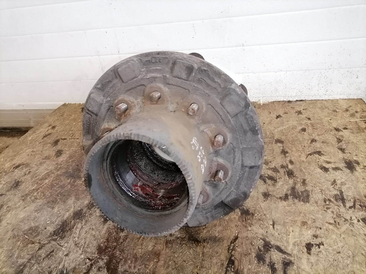 Scania Wheel hub 1382884 - Glavina kotača za Kamion: slika Scania Wheel hub 1382884 - Glavina kotača za Kamion Scania Wheel hub 1382884 - Glavina kotača za Kamion: slika Scania Wheel hub 1382884 - Glavina kotača za Kamion