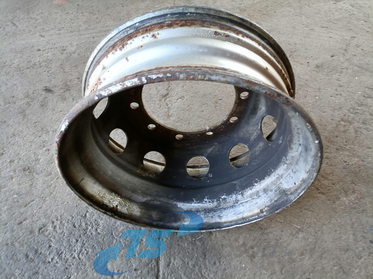 Universaalne Velg 22.5x8.25 225x825 - Gume i felge za Kamion: slika Universaalne Velg 22.5x8.25 225x825 - Gume i felge za Kamion Universaalne Velg 22.5x8.25 225x825 - Gume i felge za Kamion: slika Universaalne Velg 22.5x8.25 225x825 - Gume i felge za Kamion