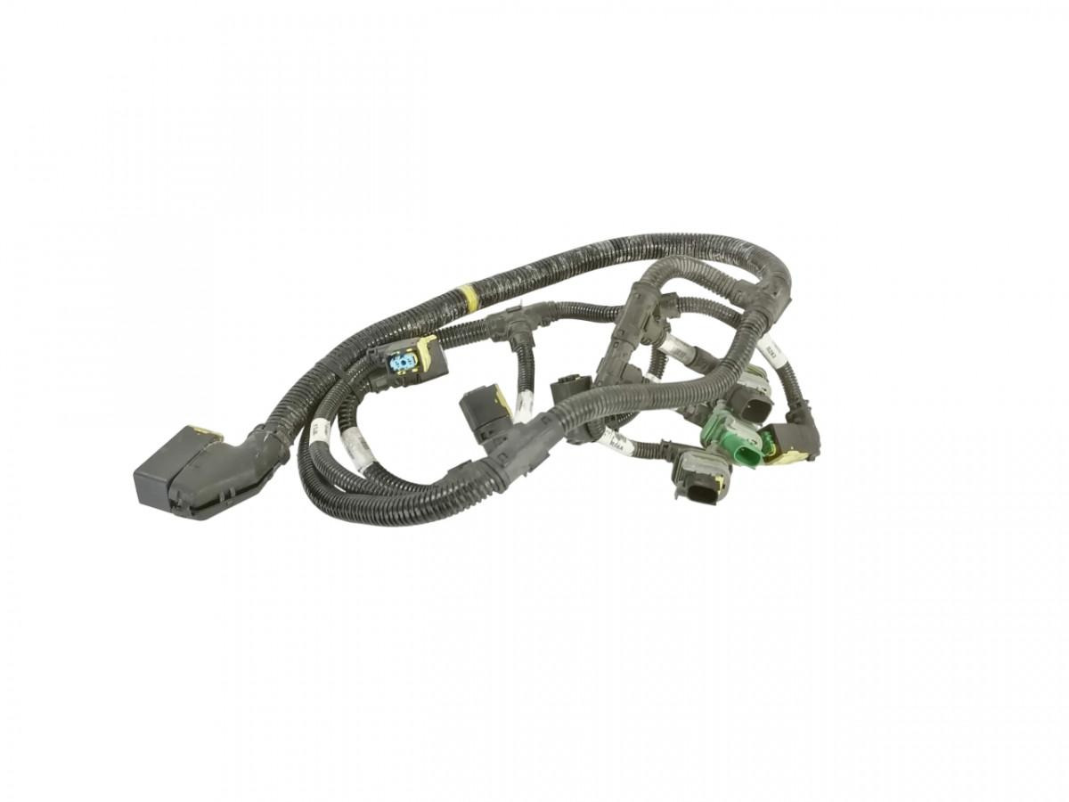 Volvo ADBlue juhtmestik 21696143 - Sustav goriva za Kamion: slika Volvo ADBlue juhtmestik 21696143 - Sustav goriva za Kamion Volvo ADBlue juhtmestik 21696143 - Sustav goriva za Kamion: slika Volvo ADBlue juhtmestik 21696143 - Sustav goriva za Kamion