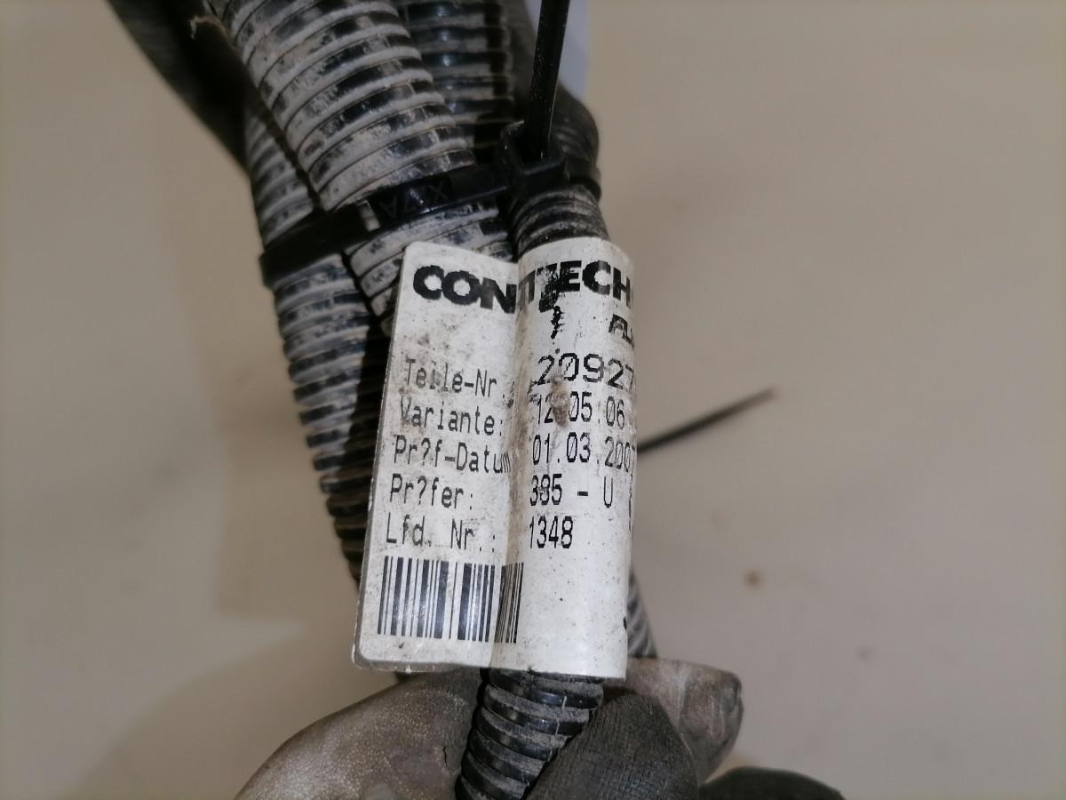 Volvo ADBlue kaabel 20927930 - Sustav goriva za Kamion: slika Volvo ADBlue kaabel 20927930 - Sustav goriva za Kamion Volvo ADBlue kaabel 20927930 - Sustav goriva za Kamion: slika Volvo ADBlue kaabel 20927930 - Sustav goriva za Kamion