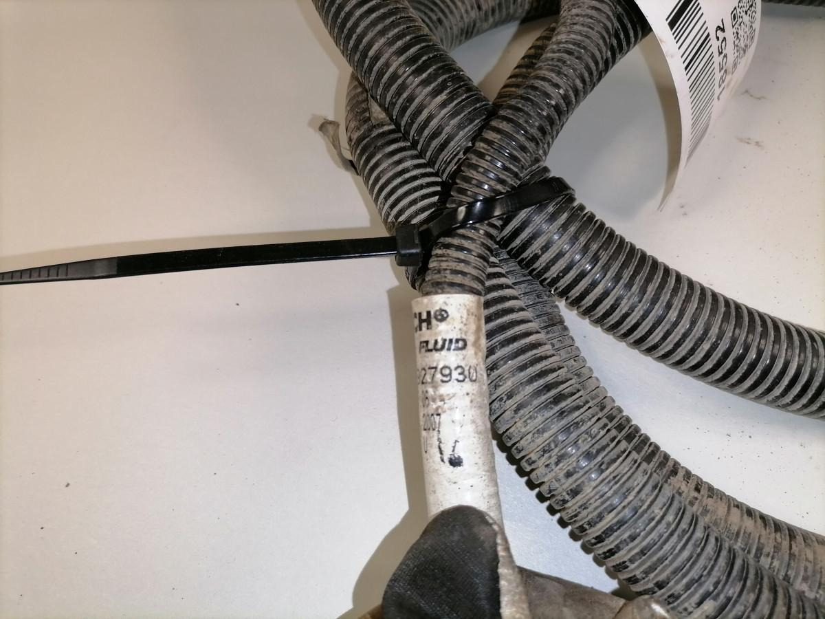 Volvo ADBlue kaabel 20927930 - Sustav goriva za Kamion: slika Volvo ADBlue kaabel 20927930 - Sustav goriva za Kamion Volvo ADBlue kaabel 20927930 - Sustav goriva za Kamion: slika Volvo ADBlue kaabel 20927930 - Sustav goriva za Kamion