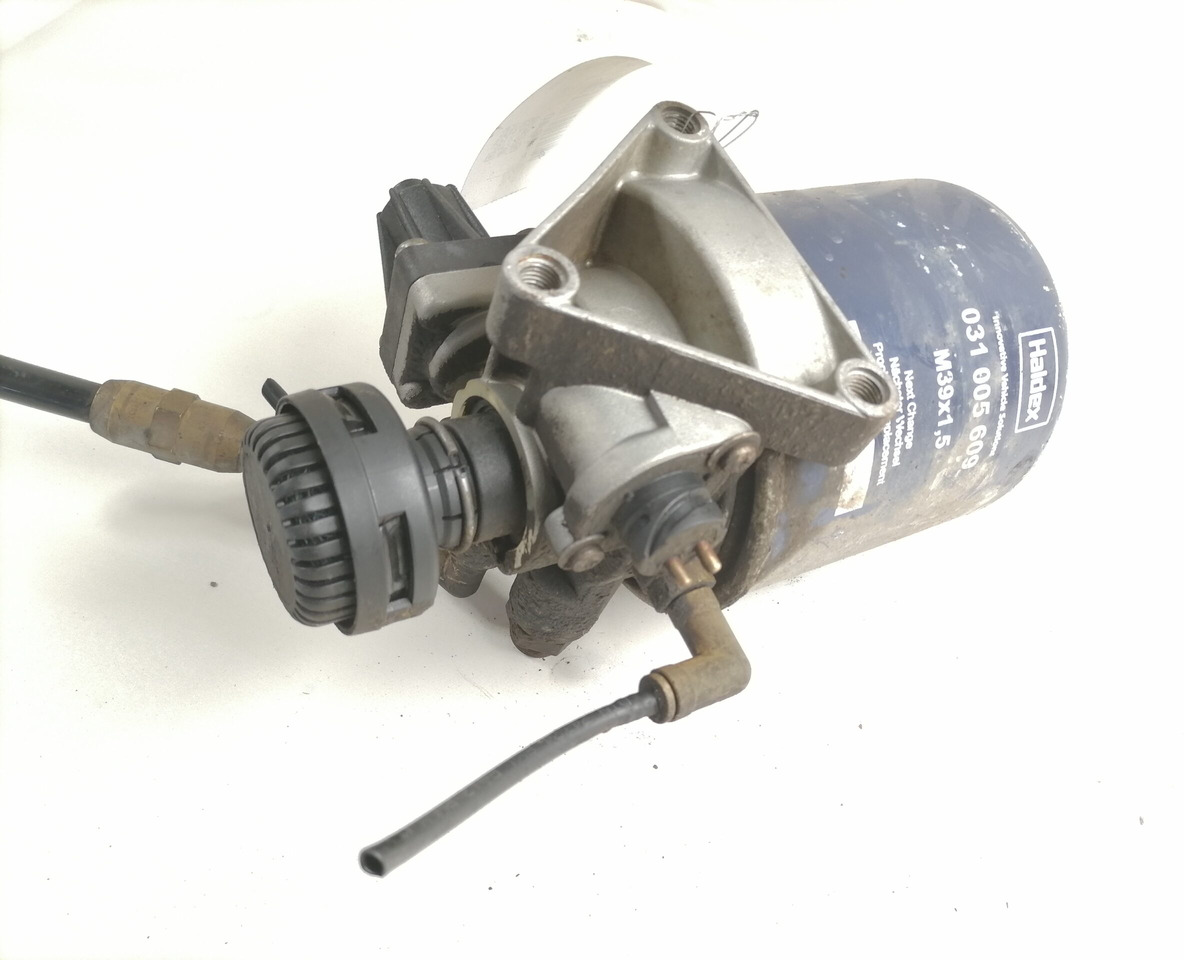 Volvo Air dryer 20393894 - Kočioni ventil za Kamion: slika Volvo Air dryer 20393894 - Kočioni ventil za Kamion Volvo Air dryer 20393894 - Kočioni ventil za Kamion: slika Volvo Air dryer 20393894 - Kočioni ventil za Kamion