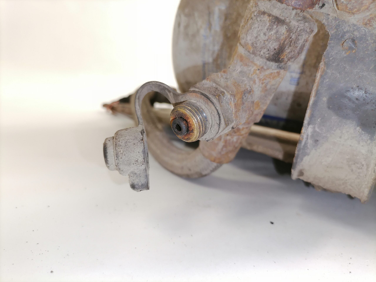 Volvo Air dryer 21620172 - Kočioni ventil za Kamion: slika Volvo Air dryer 21620172 - Kočioni ventil za Kamion Volvo Air dryer 21620172 - Kočioni ventil za Kamion: slika Volvo Air dryer 21620172 - Kočioni ventil za Kamion