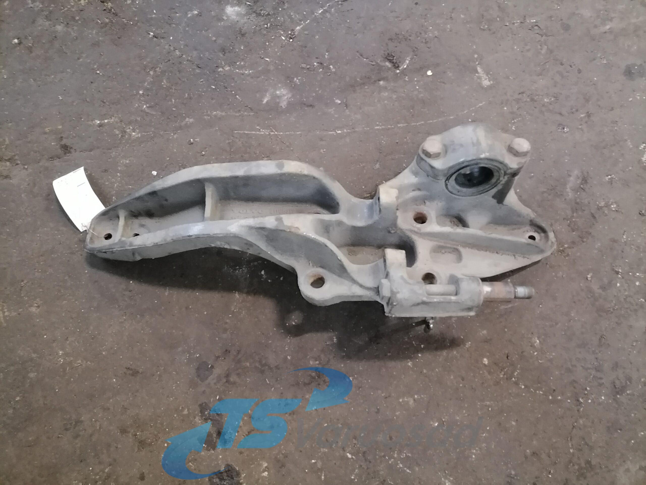 Volvo Air suspension bracket 21196819 - Osovina i dijelovi za Kamion: slika Volvo Air suspension bracket 21196819 - Osovina i dijelovi za Kamion Volvo Air suspension bracket 21196819 - Osovina i dijelovi za Kamion: slika Volvo Air suspension bracket 21196819 - Osovina i dijelovi za Kamion