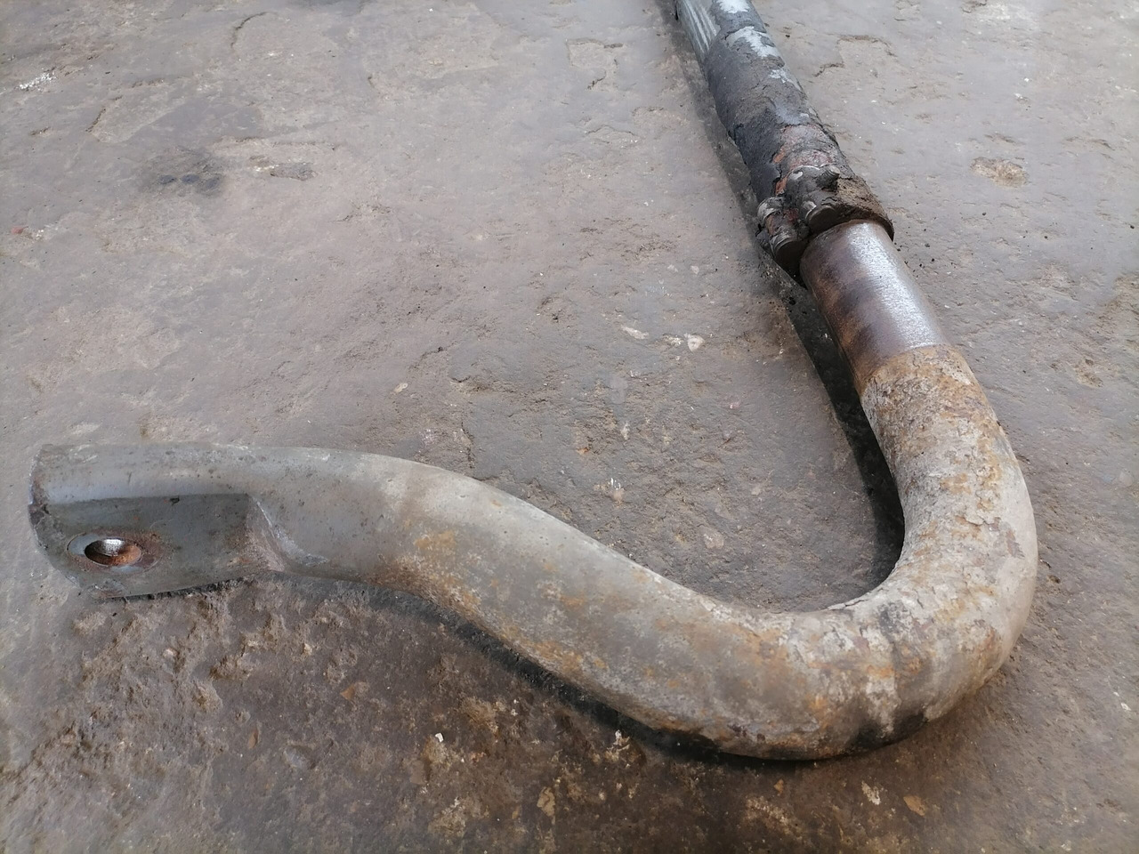 Volvo Anti-roll bar 1075683 - Balans štanga za Kamion: slika Volvo Anti-roll bar 1075683 - Balans štanga za Kamion Volvo Anti-roll bar 1075683 - Balans štanga za Kamion: slika Volvo Anti-roll bar 1075683 - Balans štanga za Kamion