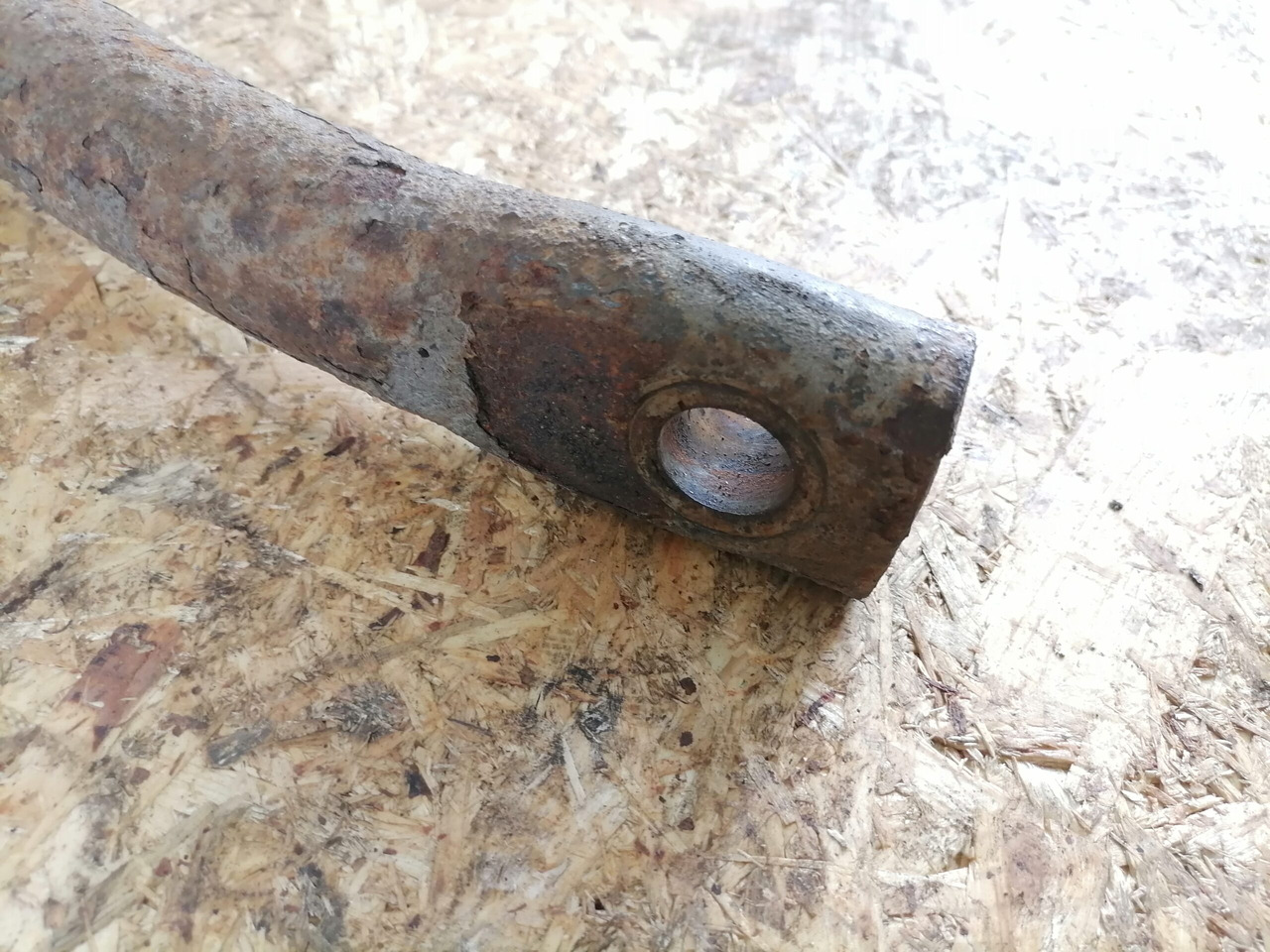 Volvo Anti-roll bar 20532261 - Balans štanga za Kamion: slika Volvo Anti-roll bar 20532261 - Balans štanga za Kamion Volvo Anti-roll bar 20532261 - Balans štanga za Kamion: slika Volvo Anti-roll bar 20532261 - Balans štanga za Kamion
