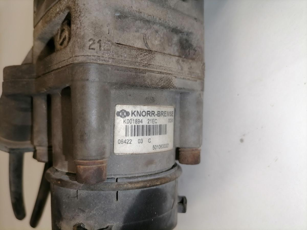 Volvo Brake pressure control K001894 - Kočioni ventil za Kamion: slika Volvo Brake pressure control K001894 - Kočioni ventil za Kamion Volvo Brake pressure control K001894 - Kočioni ventil za Kamion: slika Volvo Brake pressure control K001894 - Kočioni ventil za Kamion