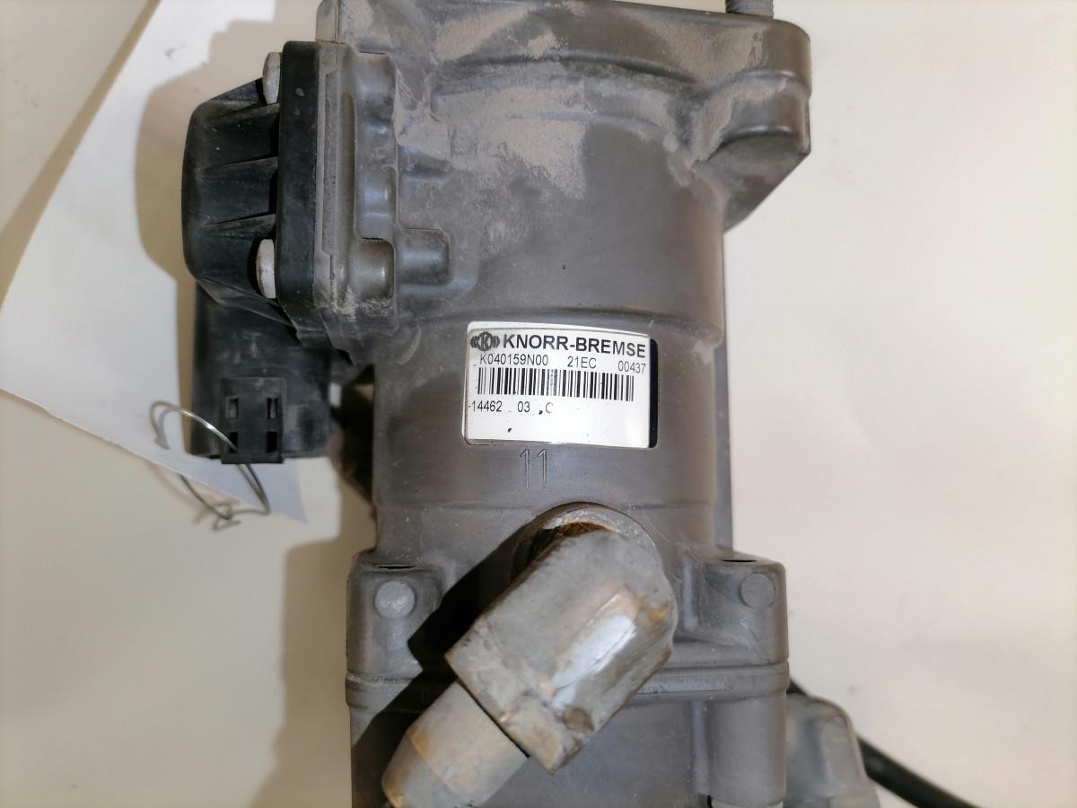 Volvo Brake pressure control K040159 - Kočioni ventil za Kamion: slika Volvo Brake pressure control K040159 - Kočioni ventil za Kamion Volvo Brake pressure control K040159 - Kočioni ventil za Kamion: slika Volvo Brake pressure control K040159 - Kočioni ventil za Kamion