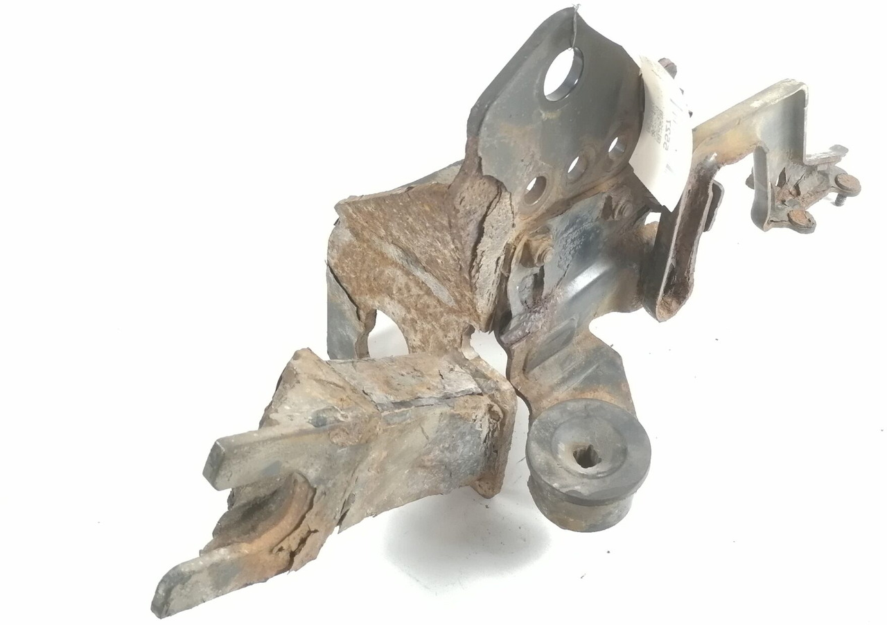 Volvo Bumper bracket 20429579 - Branik za Kamion: slika Volvo Bumper bracket 20429579 - Branik za Kamion Volvo Bumper bracket 20429579 - Branik za Kamion: slika Volvo Bumper bracket 20429579 - Branik za Kamion
