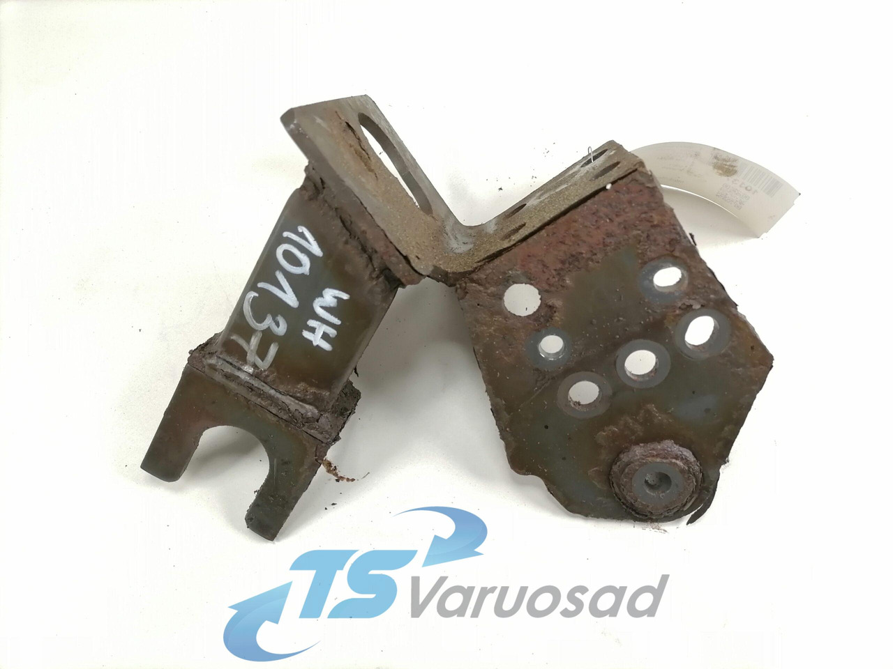 Volvo Bumper bracket 20499244 - Branik za Kamion: slika Volvo Bumper bracket 20499244 - Branik za Kamion Volvo Bumper bracket 20499244 - Branik za Kamion: slika Volvo Bumper bracket 20499244 - Branik za Kamion