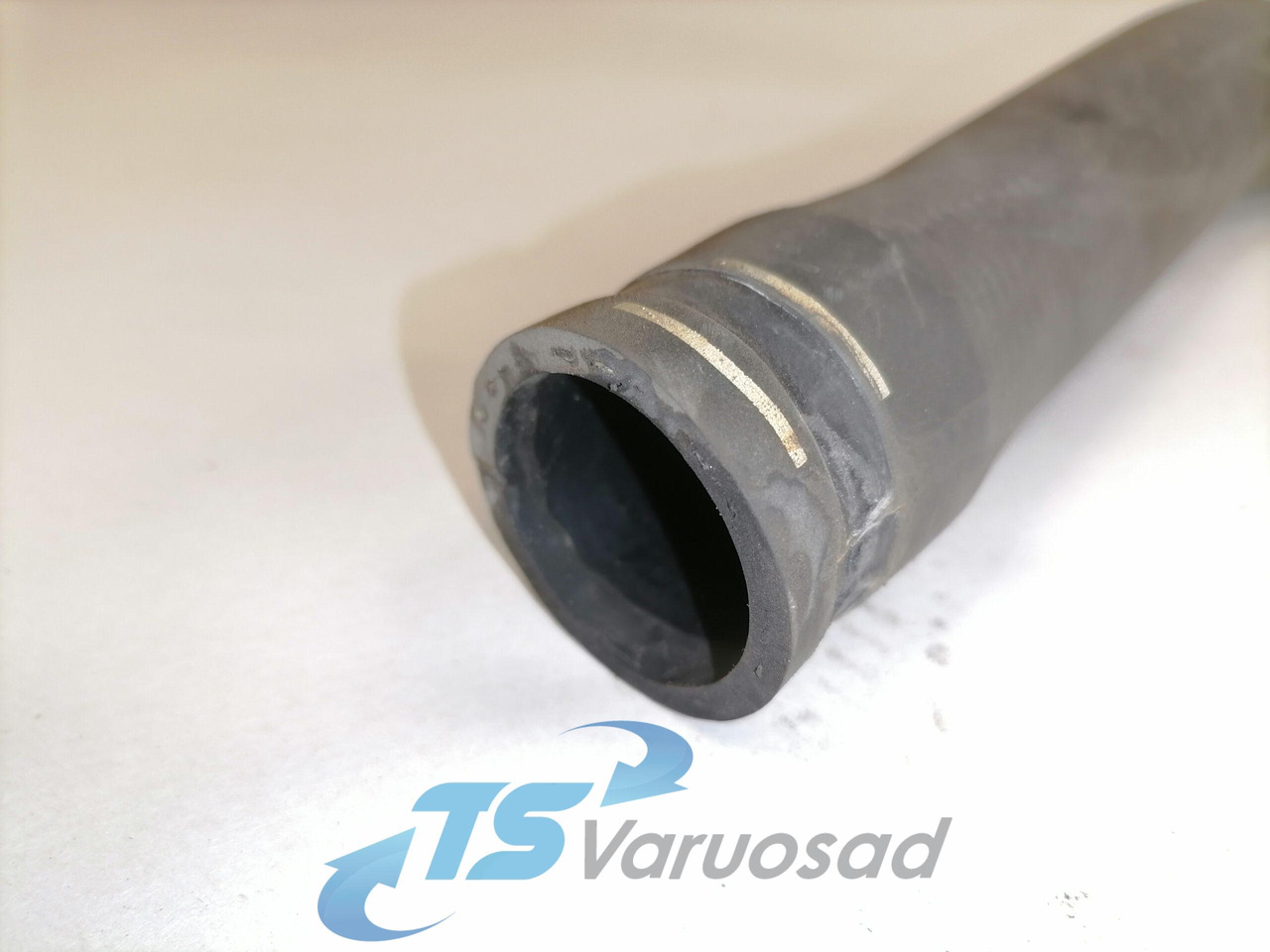 Volvo Cooling pipe 21242536 - Sustav hlađenja za Kamion: slika  Volvo Cooling pipe 21242536 - Sustav hlađenja za Kamion Volvo Cooling pipe 21242536 - Sustav hlađenja za Kamion: slika  Volvo Cooling pipe 21242536 - Sustav hlađenja za Kamion