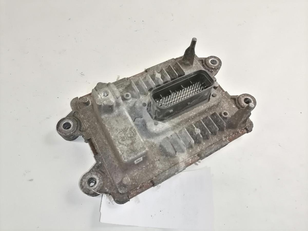 Volvo Ecu ADBlue 21870075 - Upravljačka jedinica (ECU) za Kamion: slika Volvo Ecu ADBlue 21870075 - Upravljačka jedinica (ECU) za Kamion Volvo Ecu ADBlue 21870075 - Upravljačka jedinica (ECU) za Kamion: slika Volvo Ecu ADBlue 21870075 - Upravljačka jedinica (ECU) za Kamion