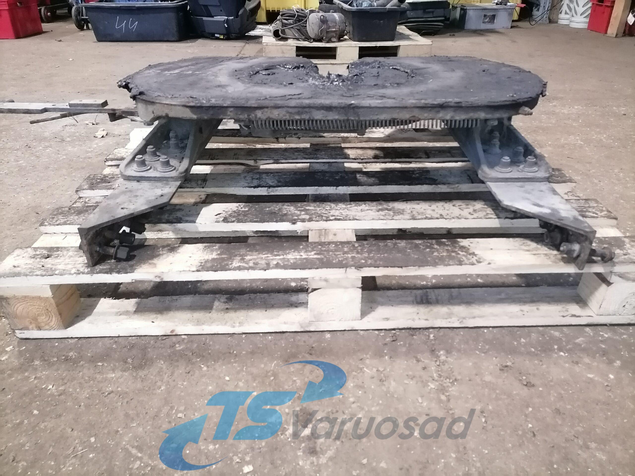 Volvo Fifht wheel 21587549 - Sedlo za Kamion: slika Volvo Fifht wheel 21587549 - Sedlo za Kamion Volvo Fifht wheel 21587549 - Sedlo za Kamion: slika Volvo Fifht wheel 21587549 - Sedlo za Kamion