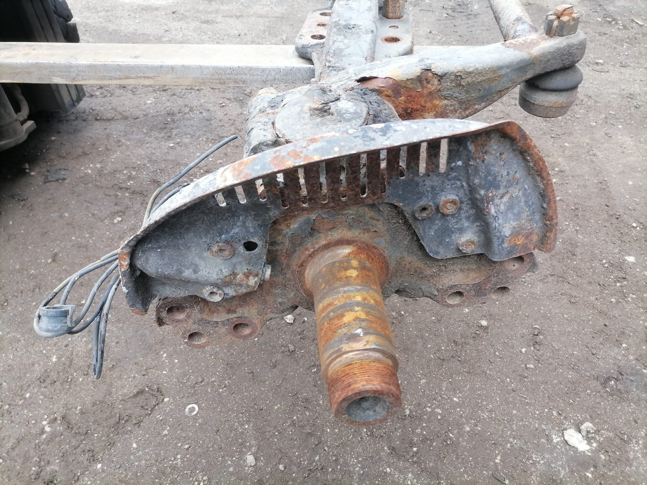 Volvo First axel housing 20399060 - Prednja osovina za Kamion: slika  Volvo First axel housing 20399060 - Prednja osovina za Kamion Volvo First axel housing 20399060 - Prednja osovina za Kamion: slika  Volvo First axel housing 20399060 - Prednja osovina za Kamion
