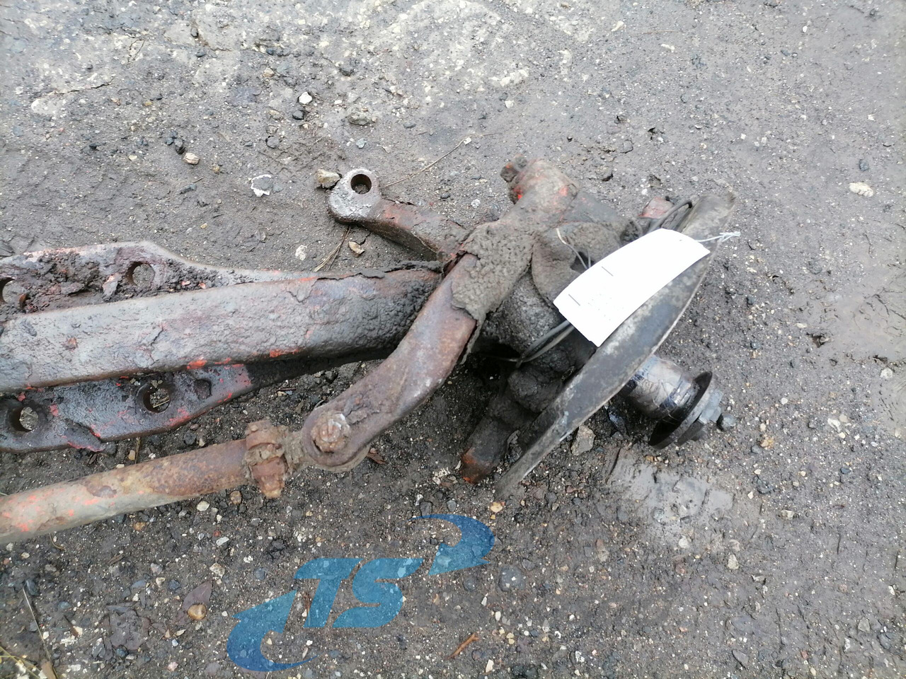 Volvo First axel housing 20399065 - Prednja osovina za Kamion: slika  Volvo First axel housing 20399065 - Prednja osovina za Kamion Volvo First axel housing 20399065 - Prednja osovina za Kamion: slika  Volvo First axel housing 20399065 - Prednja osovina za Kamion
