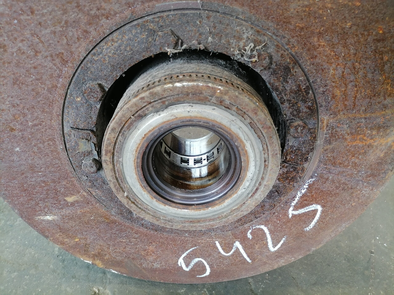 Volvo First wheel hub 1026659 - Glavina kotača za Kamion: slika  Volvo First wheel hub 1026659 - Glavina kotača za Kamion Volvo First wheel hub 1026659 - Glavina kotača za Kamion: slika  Volvo First wheel hub 1026659 - Glavina kotača za Kamion
