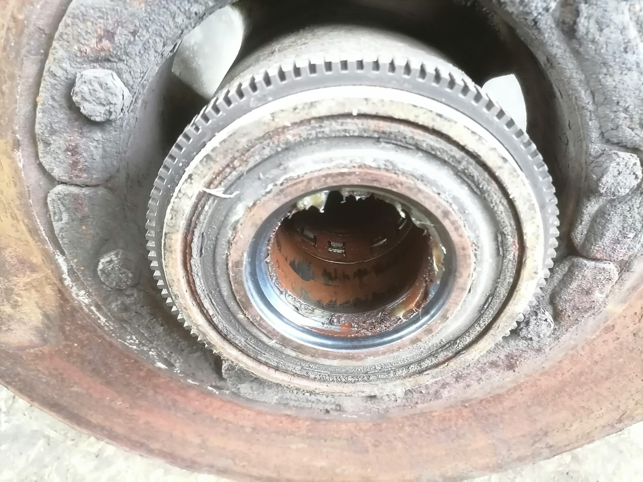 Volvo First wheel hub 21022433 - Glavina kotača za Kamion: slika Volvo First wheel hub 21022433 - Glavina kotača za Kamion Volvo First wheel hub 21022433 - Glavina kotača za Kamion: slika Volvo First wheel hub 21022433 - Glavina kotača za Kamion