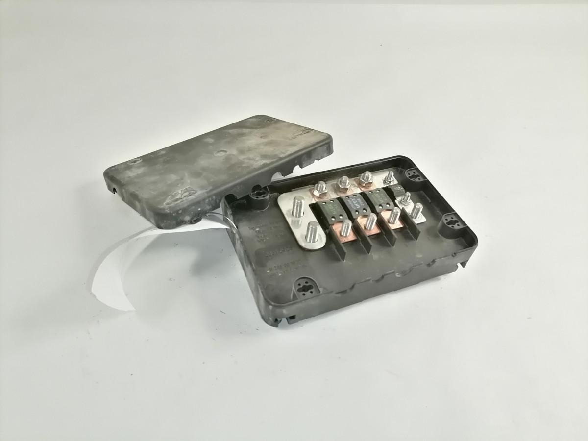 Volvo Fuse box 20512928 - Osigurač za Kamion: slika Volvo Fuse box 20512928 - Osigurač za Kamion Volvo Fuse box 20512928 - Osigurač za Kamion: slika Volvo Fuse box 20512928 - Osigurač za Kamion