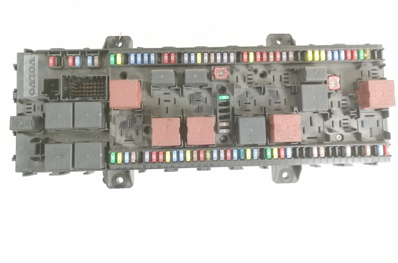 Volvo Fuse box 21939408 - Osigurač za Kamion: slika Volvo Fuse box 21939408 - Osigurač za Kamion Volvo Fuse box 21939408 - Osigurač za Kamion: slika Volvo Fuse box 21939408 - Osigurač za Kamion