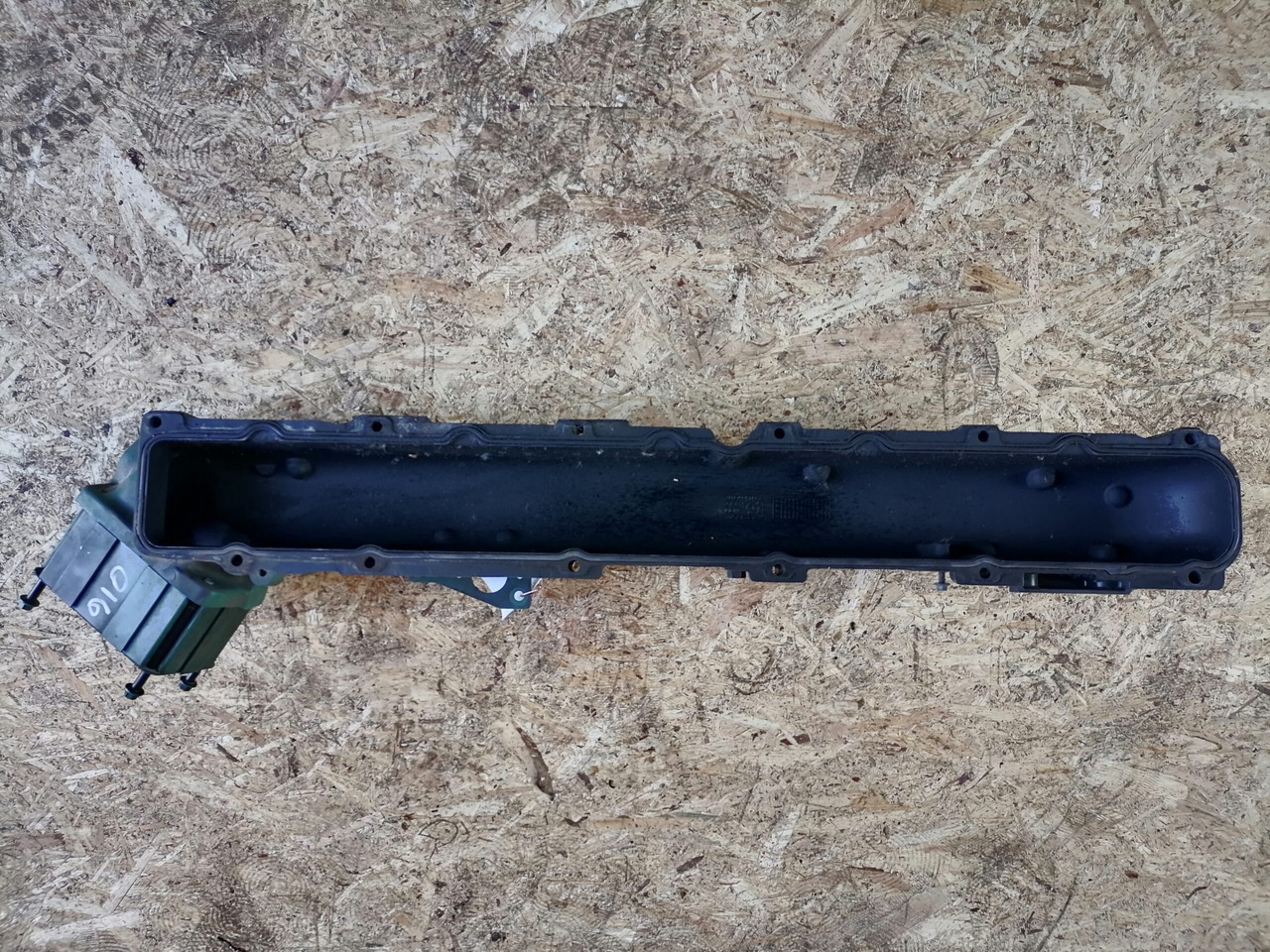 Volvo Intake mainfold 21839410 - Usisna grana za Kamion: slika Volvo Intake mainfold 21839410 - Usisna grana za Kamion Volvo Intake mainfold 21839410 - Usisna grana za Kamion: slika Volvo Intake mainfold 21839410 - Usisna grana za Kamion