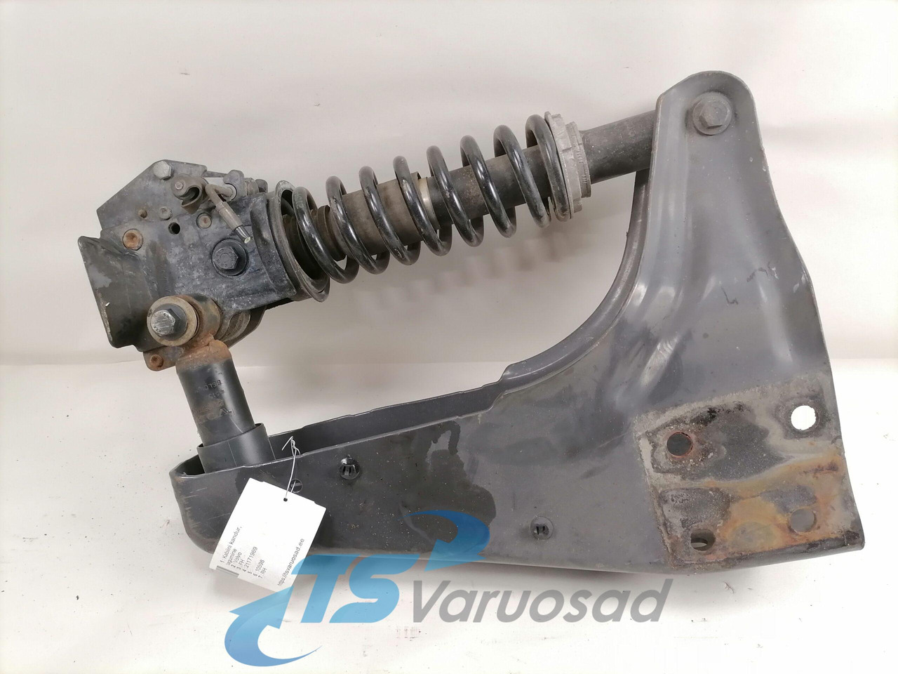Volvo Kabiini kandur, tagumine 21171969 - Ovjes kabine za Kamion: slika Volvo Kabiini kandur, tagumine 21171969 - Ovjes kabine za Kamion Volvo Kabiini kandur, tagumine 21171969 - Ovjes kabine za Kamion: slika Volvo Kabiini kandur, tagumine 21171969 - Ovjes kabine za Kamion