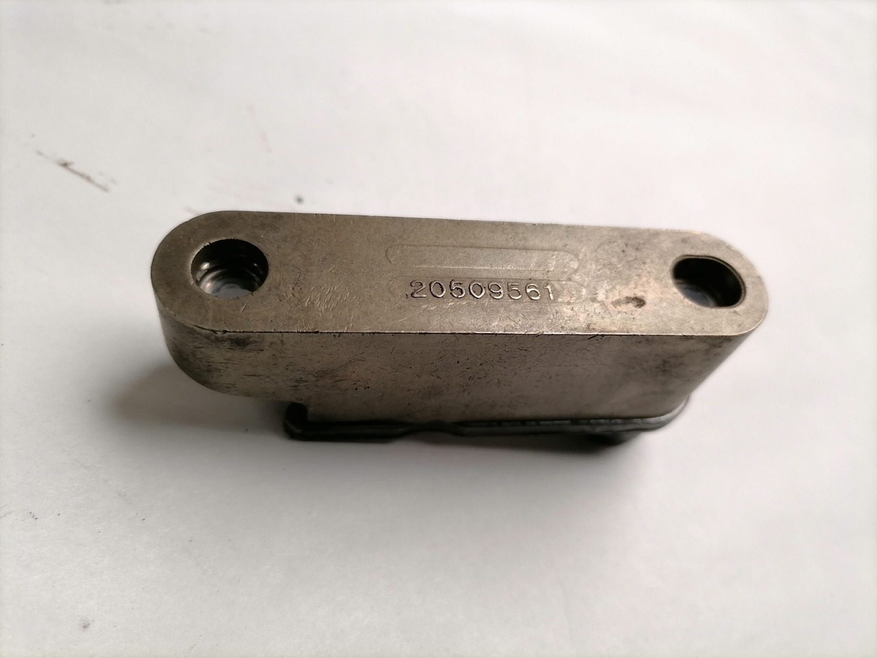 Volvo Klappide sild 20509561 - Univerzalni dio za Kamion: slika Volvo Klappide sild 20509561 - Univerzalni dio za Kamion Volvo Klappide sild 20509561 - Univerzalni dio za Kamion: slika Volvo Klappide sild 20509561 - Univerzalni dio za Kamion