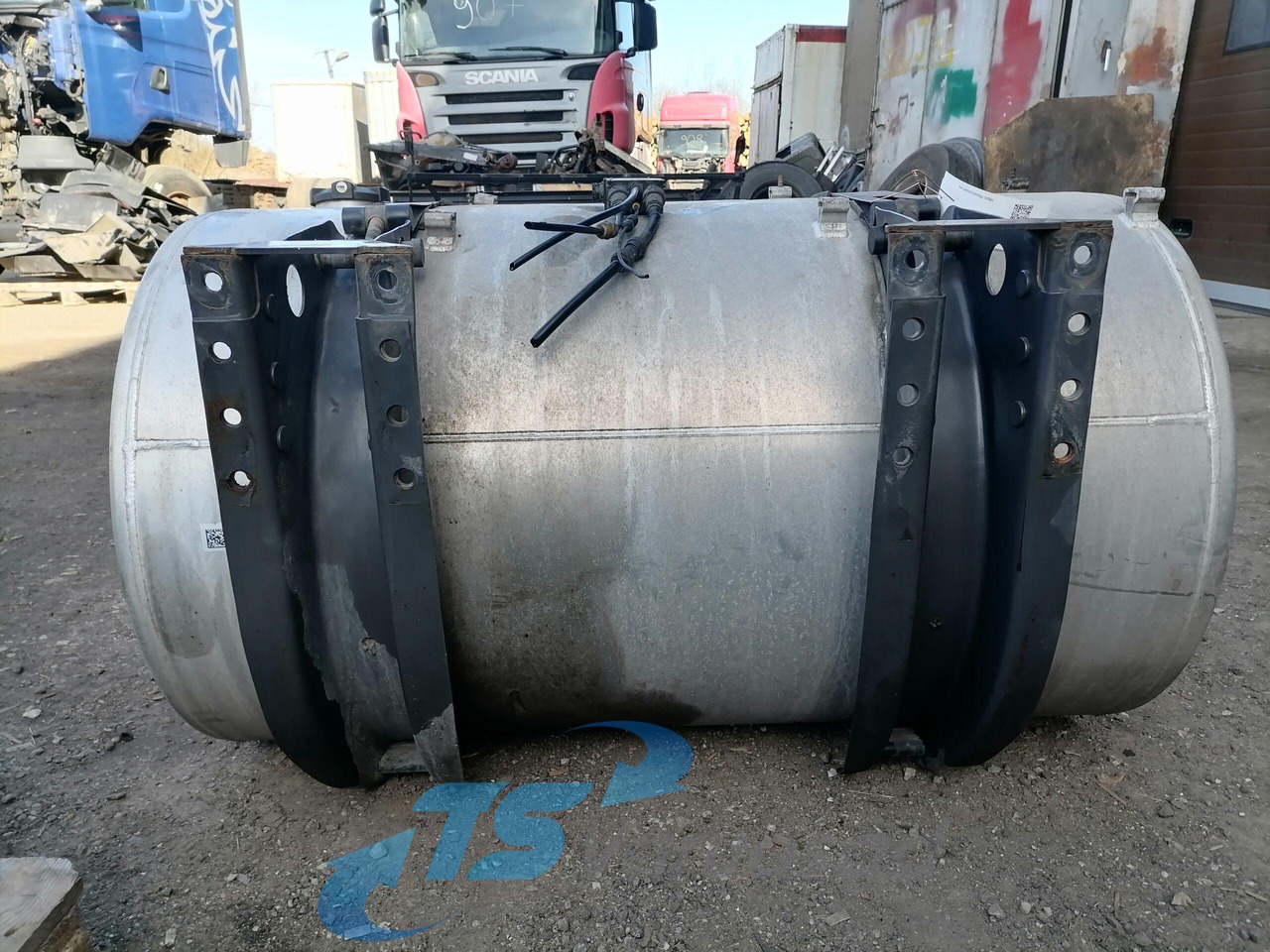 Volvo Kütusepaak 480L 21335677 - Spremnik goriva za Kamion: slika Volvo Kütusepaak 480L 21335677 - Spremnik goriva za Kamion Volvo Kütusepaak 480L 21335677 - Spremnik goriva za Kamion: slika Volvo Kütusepaak 480L 21335677 - Spremnik goriva za Kamion