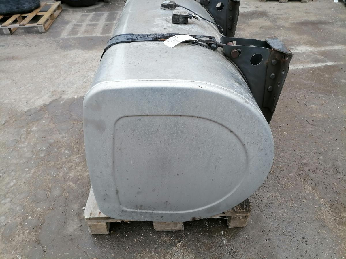 Volvo Kütusepaak 610L 21516454 - Spremnik goriva za Kamion: slika Volvo Kütusepaak 610L 21516454 - Spremnik goriva za Kamion Volvo Kütusepaak 610L 21516454 - Spremnik goriva za Kamion: slika Volvo Kütusepaak 610L 21516454 - Spremnik goriva za Kamion