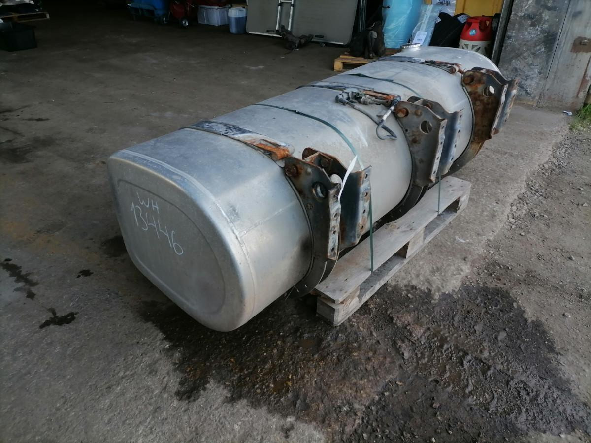Volvo Kütusepaak 625L 20504495 - Spremnik goriva za Kamion: slika Volvo Kütusepaak 625L 20504495 - Spremnik goriva za Kamion Volvo Kütusepaak 625L 20504495 - Spremnik goriva za Kamion: slika Volvo Kütusepaak 625L 20504495 - Spremnik goriva za Kamion