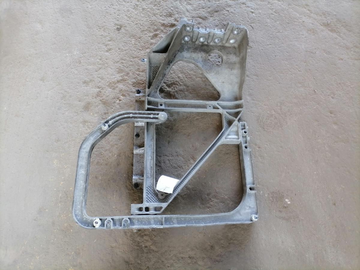 Volvo Mudguard bracket 21341500 - Univerzalni dio za Kamion: slika Volvo Mudguard bracket 21341500 - Univerzalni dio za Kamion Volvo Mudguard bracket 21341500 - Univerzalni dio za Kamion: slika Volvo Mudguard bracket 21341500 - Univerzalni dio za Kamion
