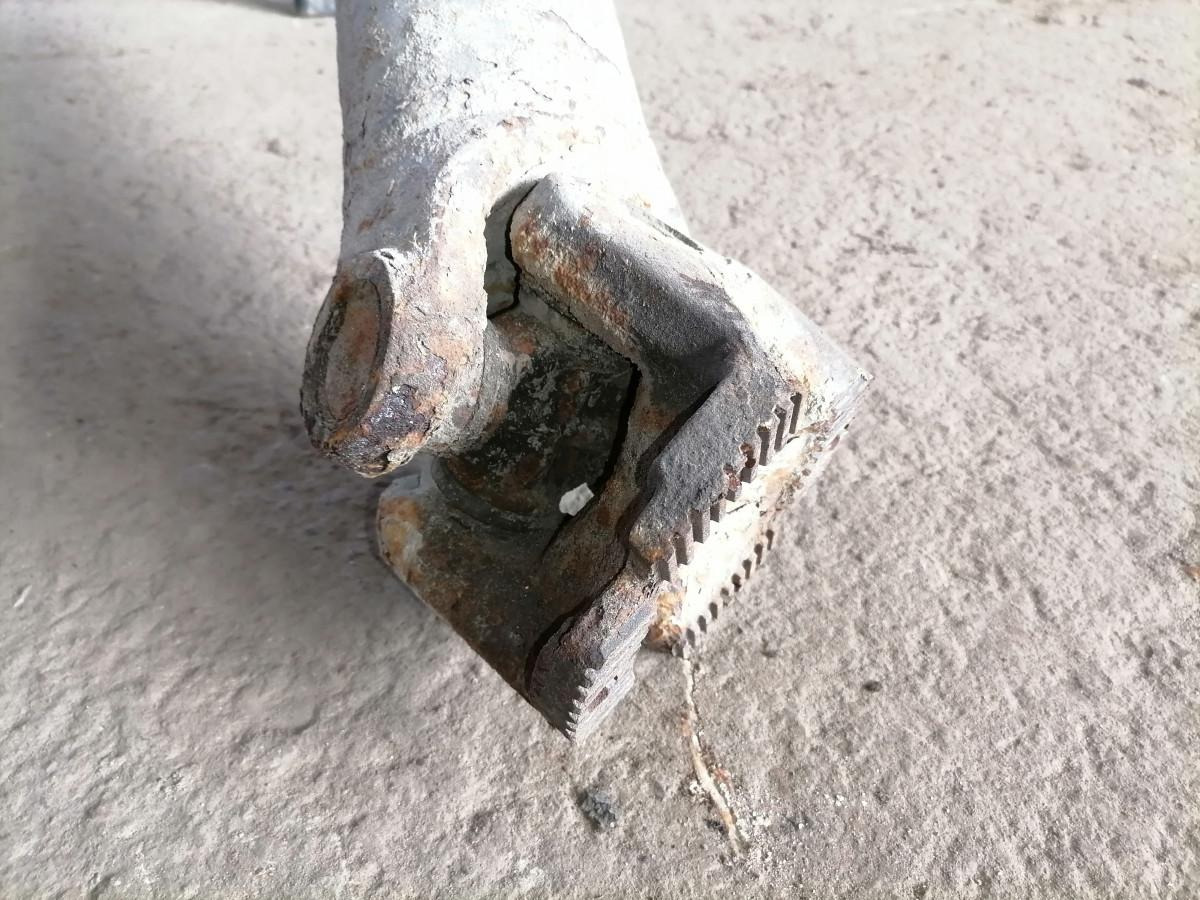 Volvo Propeller shaft 20735088 - Kardansko vratilo za Kamion: slika Volvo Propeller shaft 20735088 - Kardansko vratilo za Kamion Volvo Propeller shaft 20735088 - Kardansko vratilo za Kamion: slika Volvo Propeller shaft 20735088 - Kardansko vratilo za Kamion