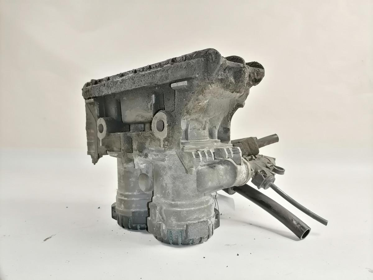 Volvo Rear axel brake pressure control valve 21114975 - Kočioni ventil za Kamion: slika Volvo Rear axel brake pressure control valve 21114975 - Kočioni ventil za Kamion Volvo Rear axel brake pressure control valve 21114975 - Kočioni ventil za Kamion: slika Volvo Rear axel brake pressure control valve 21114975 - Kočioni ventil za Kamion