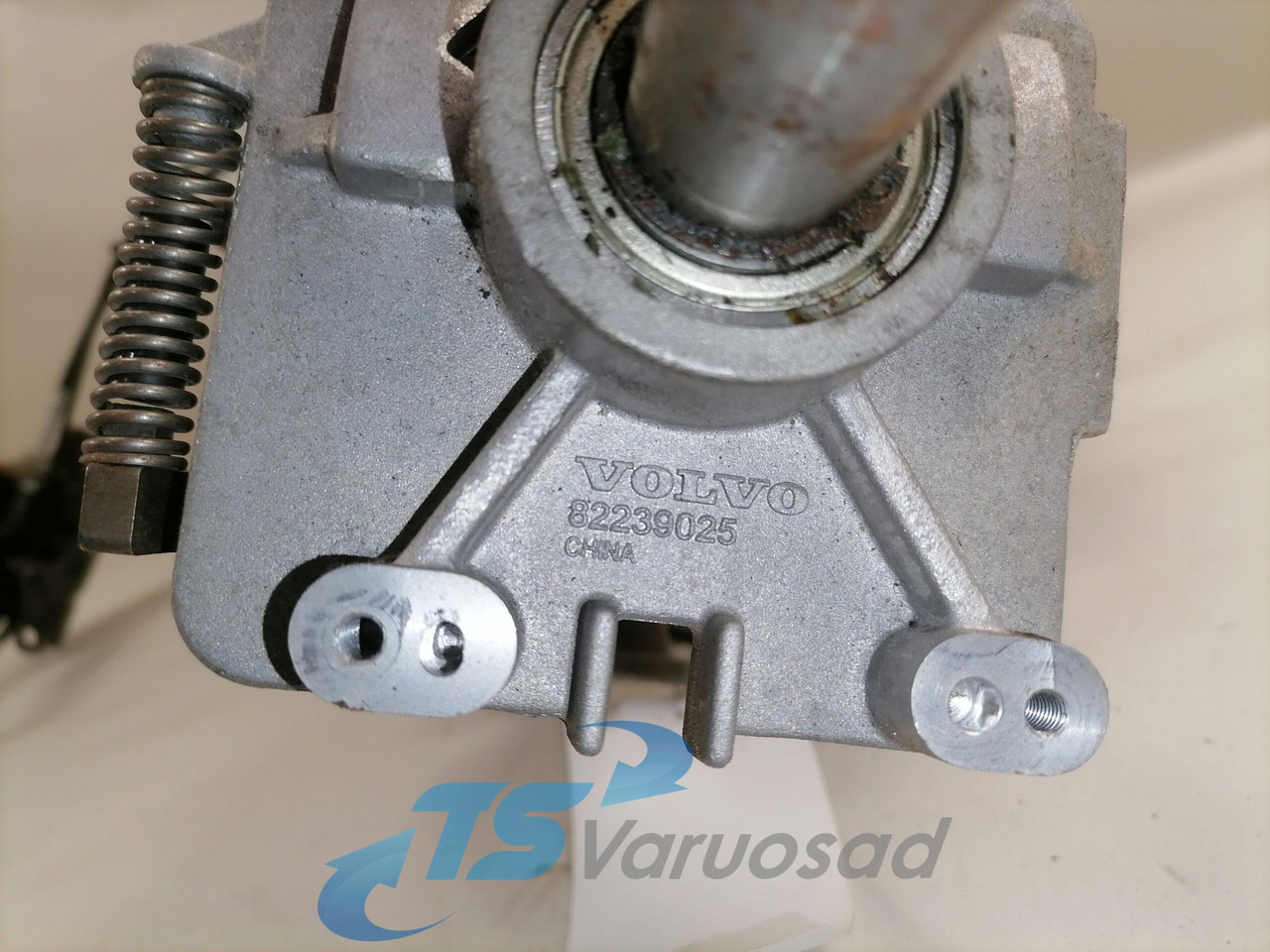 Volvo Roolisammas 84415390 - Upravljački stup za Kamion: slika Volvo Roolisammas 84415390 - Upravljački stup za Kamion Volvo Roolisammas 84415390 - Upravljački stup za Kamion: slika Volvo Roolisammas 84415390 - Upravljački stup za Kamion