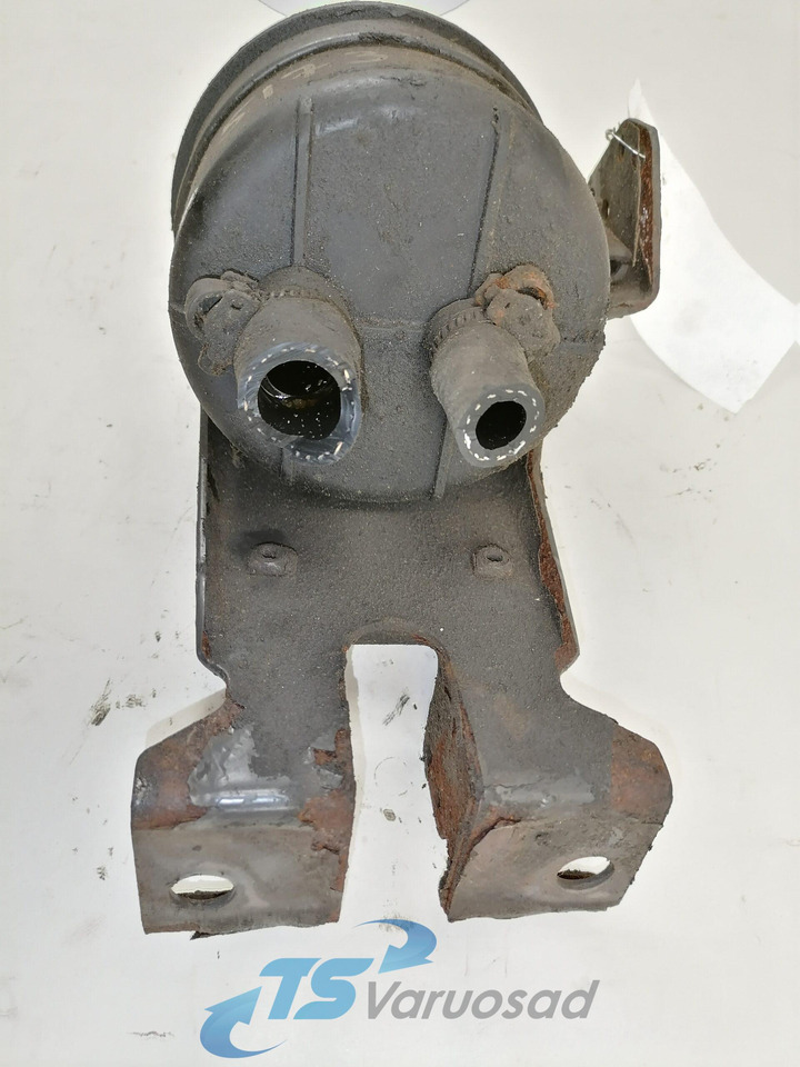 Volvo Steering oil tank+ bracket 1592945 - Servo crijevo za Kamion: slika Volvo Steering oil tank+ bracket 1592945 - Servo crijevo za Kamion Volvo Steering oil tank+ bracket 1592945 - Servo crijevo za Kamion: slika Volvo Steering oil tank+ bracket 1592945 - Servo crijevo za Kamion
