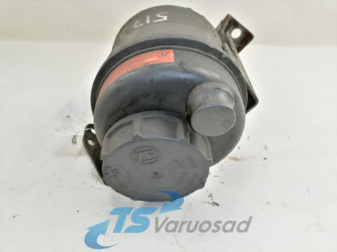 Volvo Steering oil tank+ bracket 1592945 - Servo crijevo za Kamion: slika Volvo Steering oil tank+ bracket 1592945 - Servo crijevo za Kamion Volvo Steering oil tank+ bracket 1592945 - Servo crijevo za Kamion: slika Volvo Steering oil tank+ bracket 1592945 - Servo crijevo za Kamion