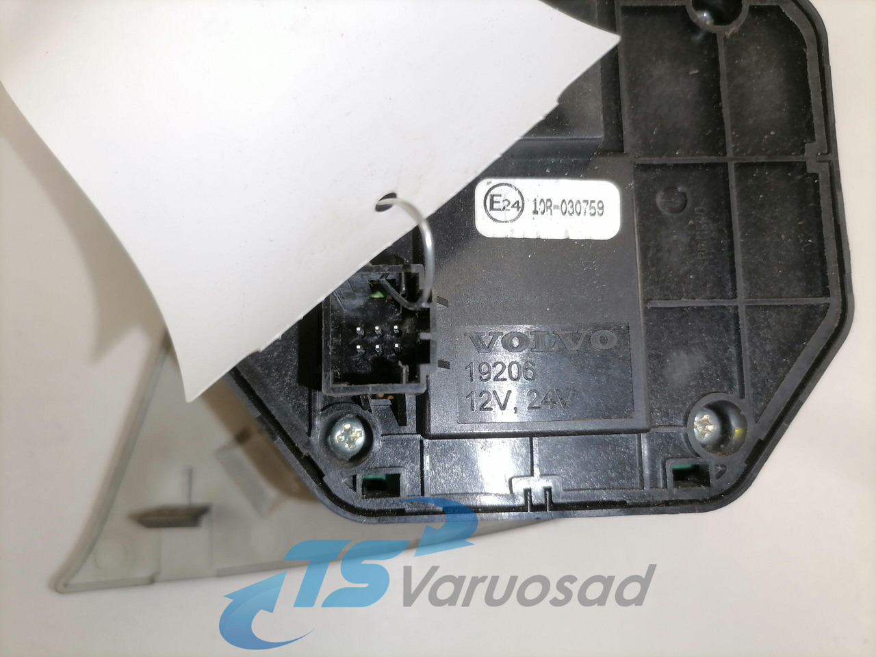 Volvo Switch, lights 22181491 - Kabina za Kamion: slika Volvo Switch, lights 22181491 - Kabina za Kamion Volvo Switch, lights 22181491 - Kabina za Kamion: slika Volvo Switch, lights 22181491 - Kabina za Kamion