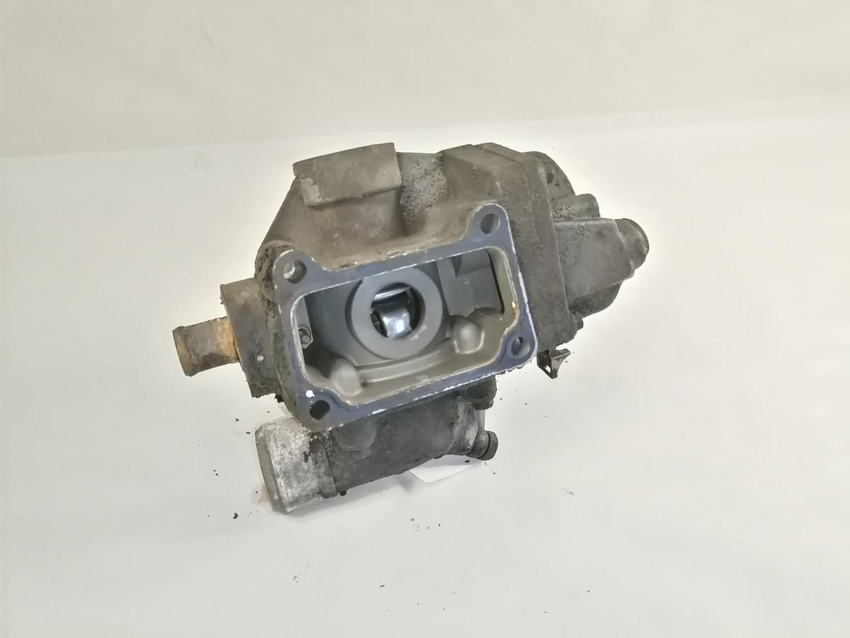 Volvo Termostaadi korpus 21751087 - Termostat za Kamion: slika Volvo Termostaadi korpus 21751087 - Termostat za Kamion Volvo Termostaadi korpus 21751087 - Termostat za Kamion: slika Volvo Termostaadi korpus 21751087 - Termostat za Kamion