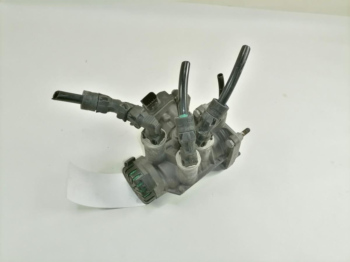 Volvo Trailer brake pressure control 21114977 - Kočioni ventil za Kamion: slika Volvo Trailer brake pressure control 21114977 - Kočioni ventil za Kamion Volvo Trailer brake pressure control 21114977 - Kočioni ventil za Kamion: slika Volvo Trailer brake pressure control 21114977 - Kočioni ventil za Kamion