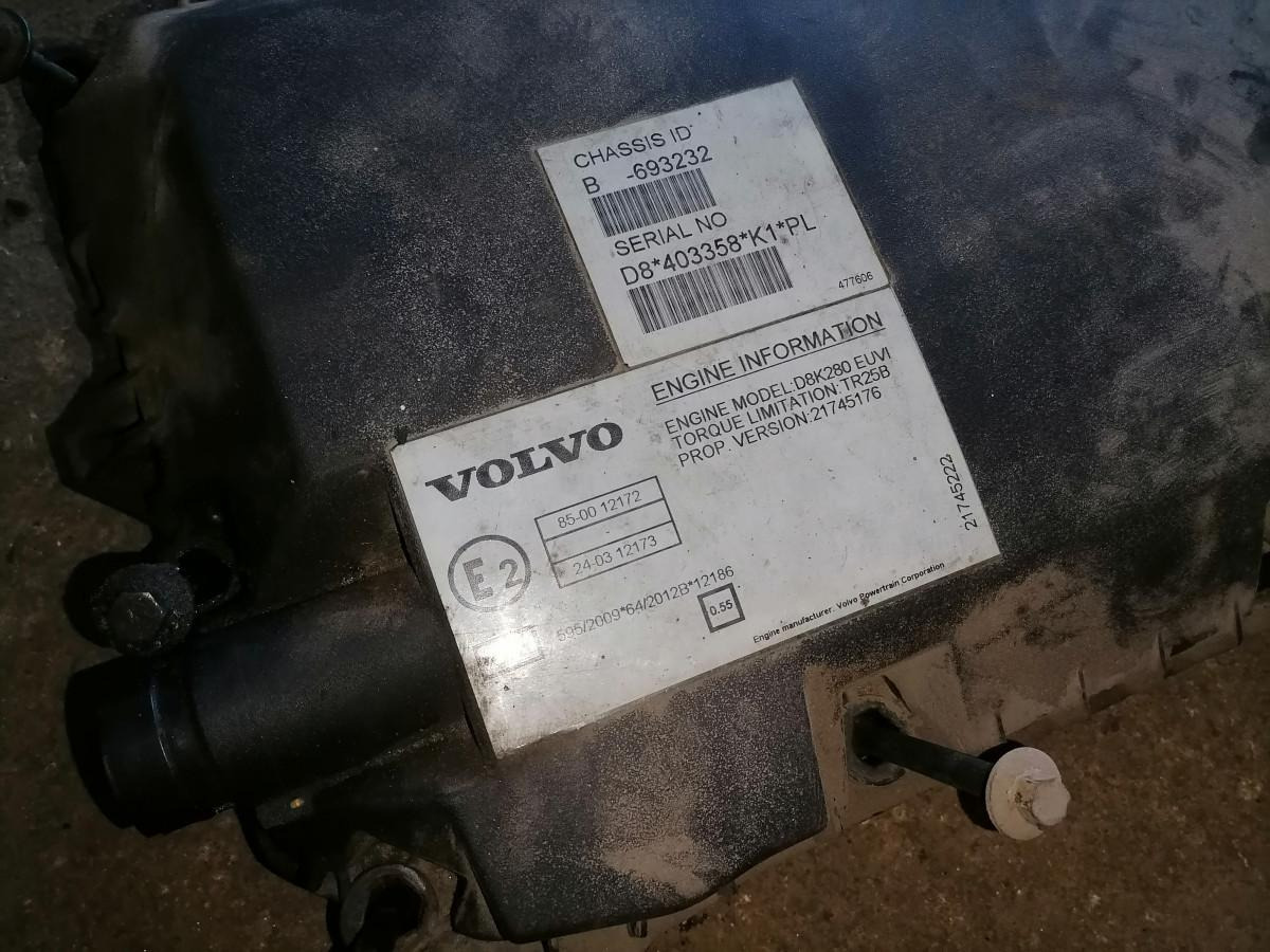 Volvo Valve cover 21717720 - Glava cilindra za Kamion: slika Volvo Valve cover 21717720 - Glava cilindra za Kamion Volvo Valve cover 21717720 - Glava cilindra za Kamion: slika Volvo Valve cover 21717720 - Glava cilindra za Kamion