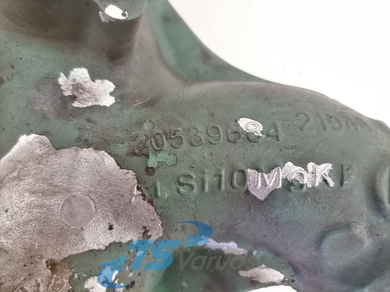 Volvo Water pump manifold / housing 20539684 - Vodena pumpa za Kamion: slika Volvo Water pump manifold / housing 20539684 - Vodena pumpa za Kamion Volvo Water pump manifold / housing 20539684 - Vodena pumpa za Kamion: slika Volvo Water pump manifold / housing 20539684 - Vodena pumpa za Kamion