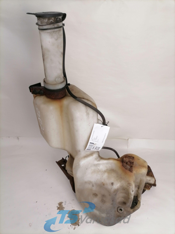 Volvo Windscreen washer fluid tank 20382655 - Brisač za Kamion: slika Volvo Windscreen washer fluid tank 20382655 - Brisač za Kamion Volvo Windscreen washer fluid tank 20382655 - Brisač za Kamion: slika Volvo Windscreen washer fluid tank 20382655 - Brisač za Kamion
