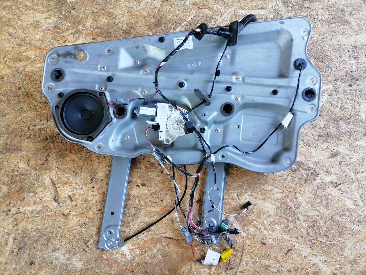 Volvo window mechanism 84055886 - Vrata i dijelovi za Kamion: slika Volvo window mechanism 84055886 - Vrata i dijelovi za Kamion Volvo window mechanism 84055886 - Vrata i dijelovi za Kamion: slika Volvo window mechanism 84055886 - Vrata i dijelovi za Kamion