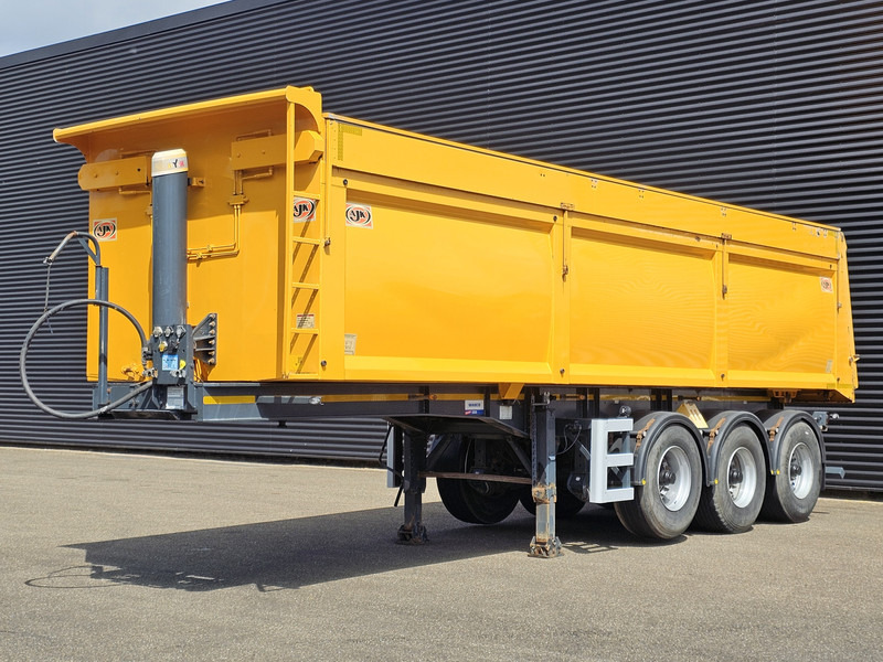 A.J.K. OPD / TIPPER / LIFT AXLE / DISC BRAKE - Kiper poluprikolica: slika A.J.K. OPD / TIPPER / LIFT AXLE / DISC BRAKE - Kiper poluprikolica A.J.K. OPD / TIPPER / LIFT AXLE / DISC BRAKE - Kiper poluprikolica: slika A.J.K. OPD / TIPPER / LIFT AXLE / DISC BRAKE - Kiper poluprikolica