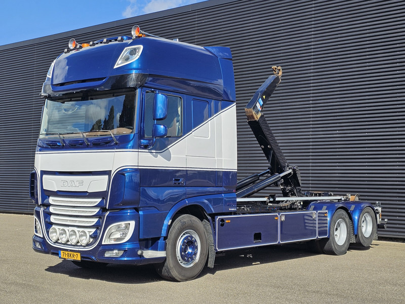 DAF XF 530 SSC 6x2 VDL HOOKLIFT 660 cm - Kamion s kukastom dizalicom: slika DAF XF 530 SSC 6x2 VDL HOOKLIFT 660 cm - Kamion s kukastom dizalicom DAF XF 530 SSC 6x2 VDL HOOKLIFT 660 cm - Kamion s kukastom dizalicom: slika DAF XF 530 SSC 6x2 VDL HOOKLIFT 660 cm - Kamion s kukastom dizalicom