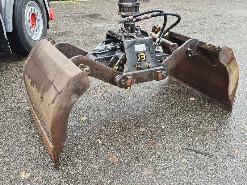 MAN TGS 47.440 BBL / 10X4 HOOKLIFT + Z CRANE - Kamion s kukastom dizalicom, Kamion s kranom: slika MAN TGS 47.440 BBL / 10X4 HOOKLIFT + Z CRANE - Kamion s kukastom dizalicom, Kamion s kranom MAN TGS 47.440 BBL / 10X4 HOOKLIFT + Z CRANE - Kamion s kukastom dizalicom, Kamion s kranom: slika MAN TGS 47.440 BBL / 10X4 HOOKLIFT + Z CRANE - Kamion s kukastom dizalicom, Kamion s kranom